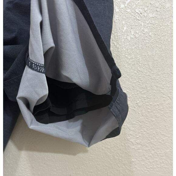 Vuori Men's Short Size S - Picture 3 of 3